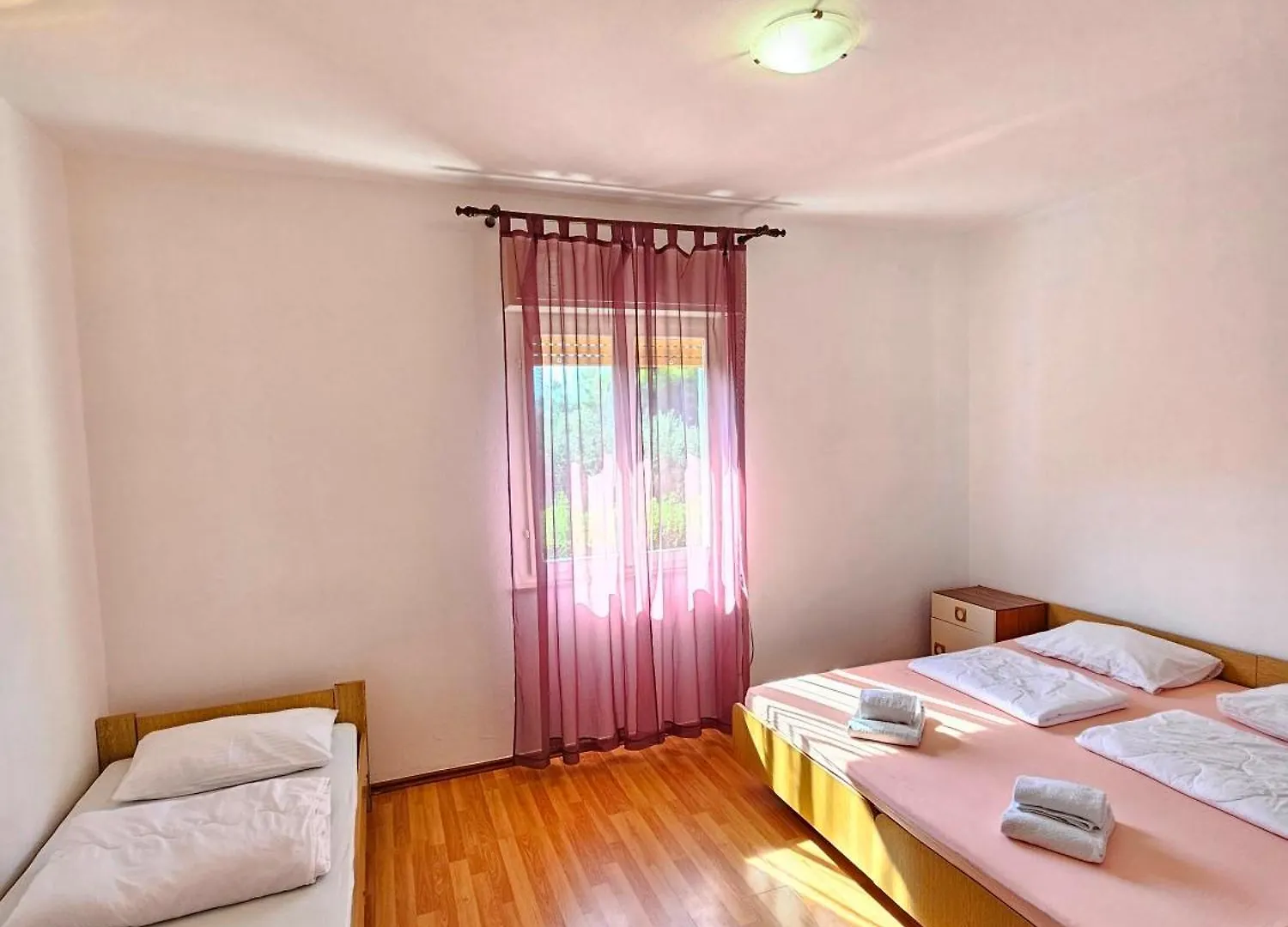 Apartment Milada Banjol 0*,